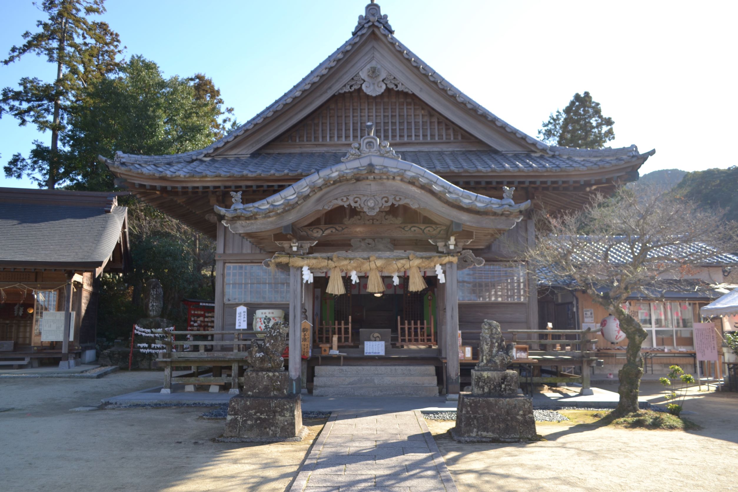 神社 www.kameyama-jinja.com
